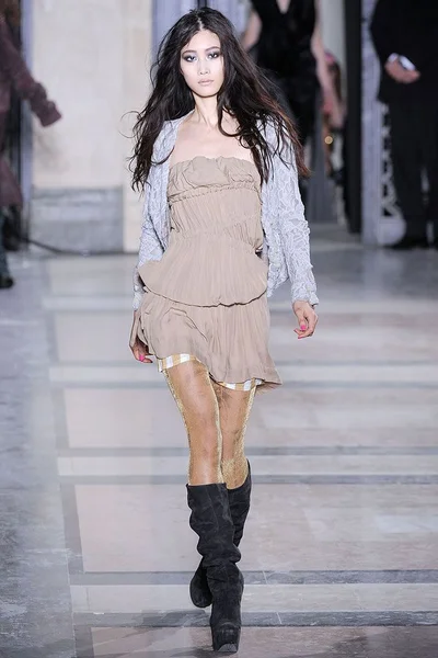 Look 37